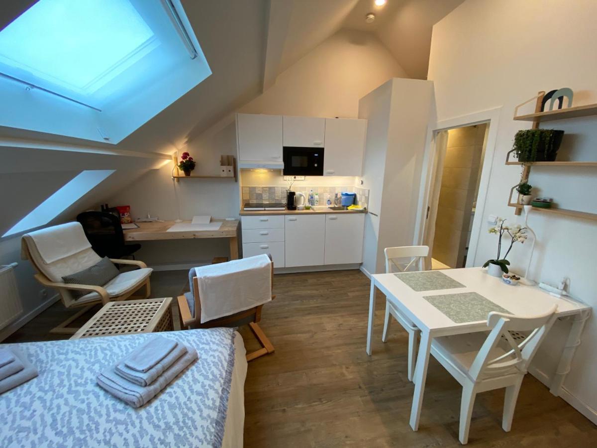 Logies-M Comfort Studios Inc Bikes B&B ออสเทนด์ ภายนอก รูปภาพ